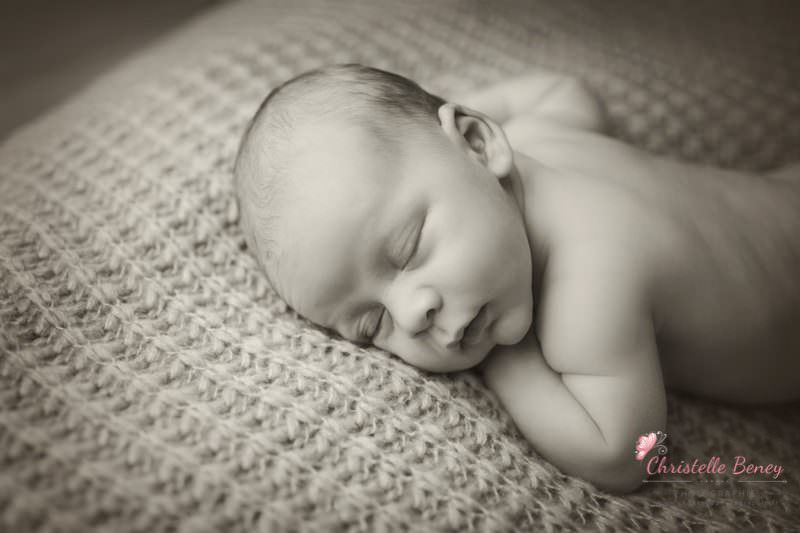 photographe nouveau né Castres photographe nouveau né Castres