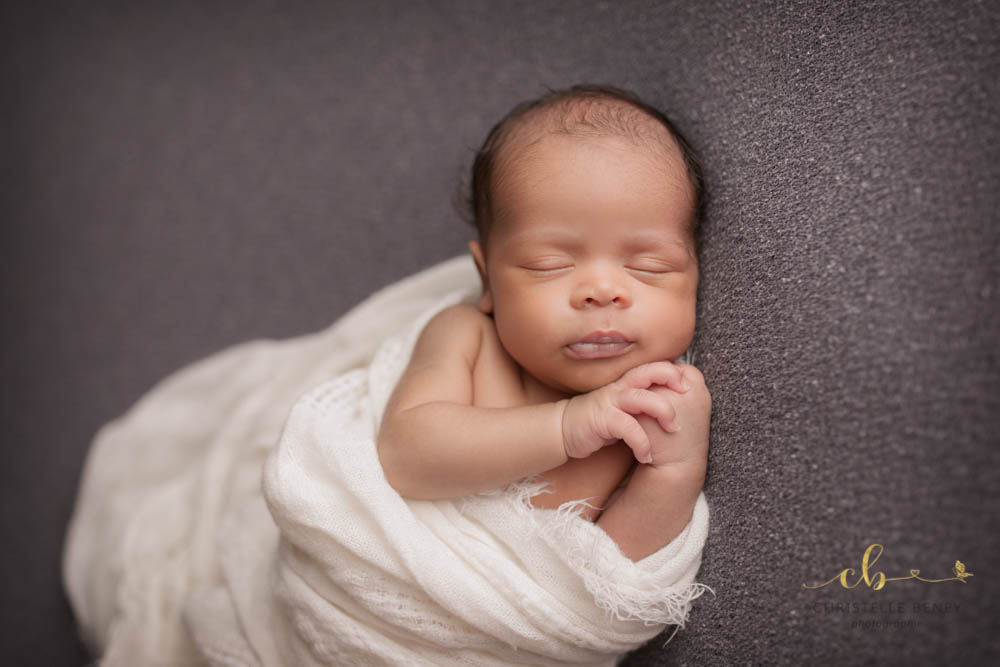 photographe nouveau né Toulouse photographe nouveau né Toulouse